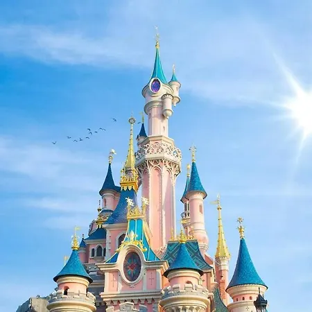 Les Paves De Prague - Appartement Pour 4 A 10 Minutes De Disneyland Paris Montevrain Exterior photo
