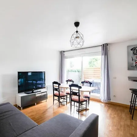 Les Paves De Prague - Appartement Pour 4 A 10 Minutes De Disneyland Paris Montevrain Exterior photo